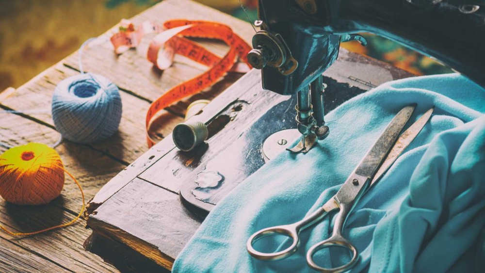 Трудовые процессы шьёт