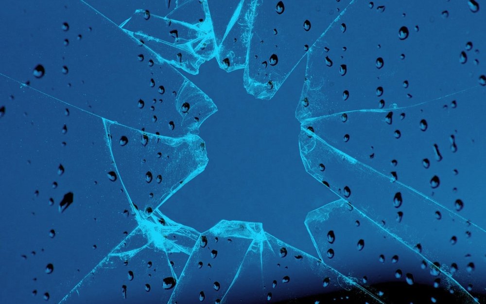 Разбитый монитор