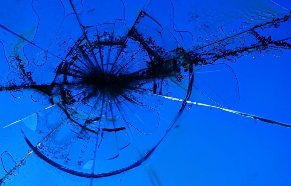 Эффект сломанного экрана