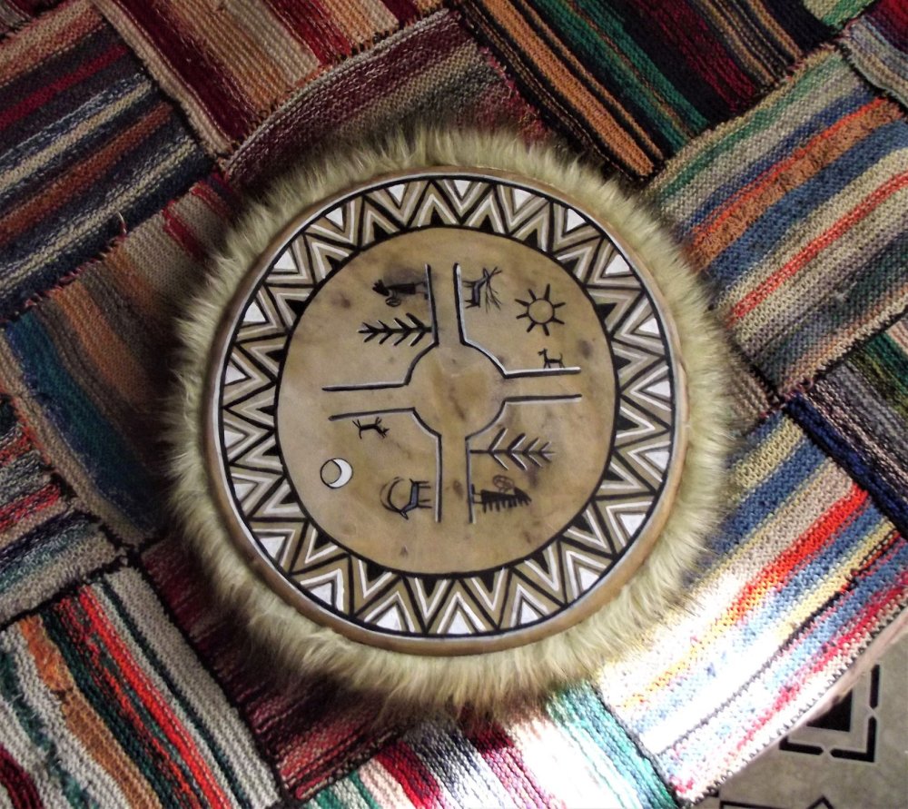 Шаманский бубен народов севера