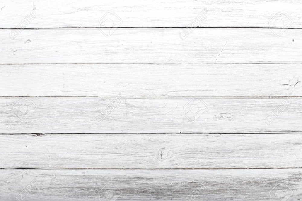 Белый деревянный стол вид сверху