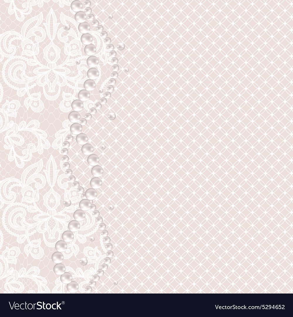 Белое кружево на бежевом фоне