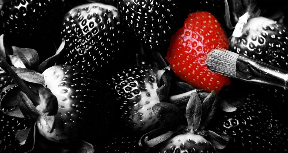 Черная клубника