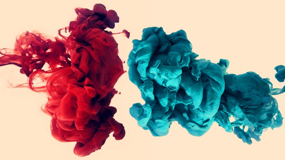 Разноцветный дым