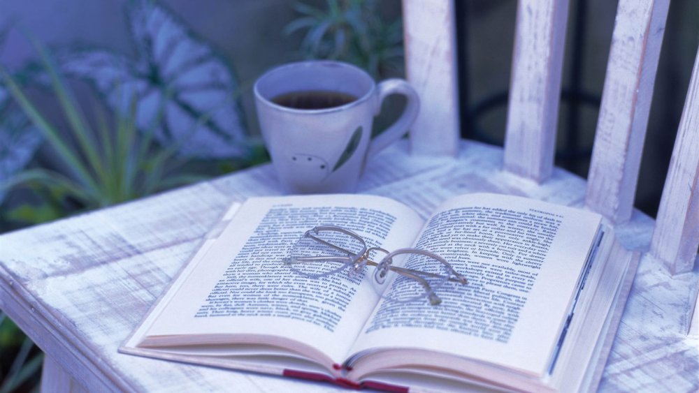 Красивый фон с книгами