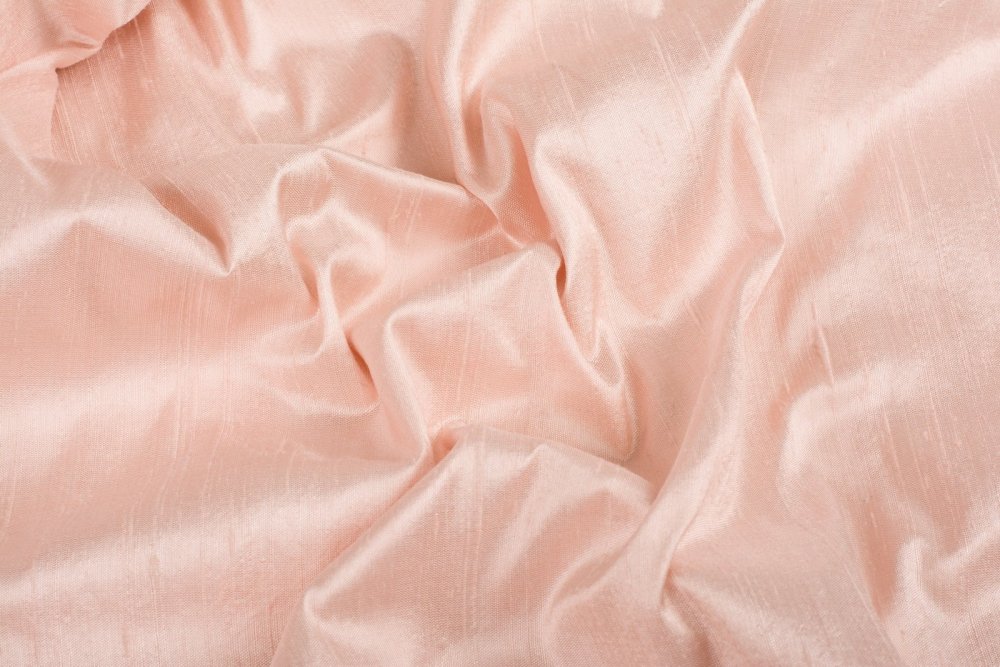 Пудровый шелк