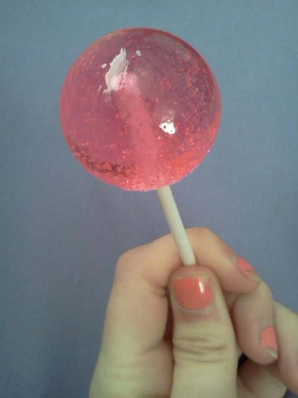 Розовая жвачка