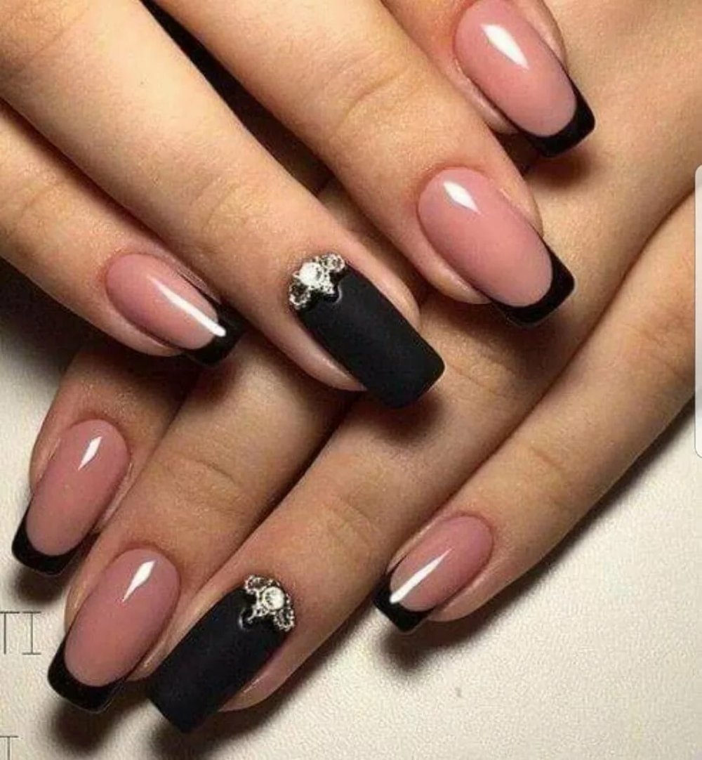 Красивое наращивание ногтей