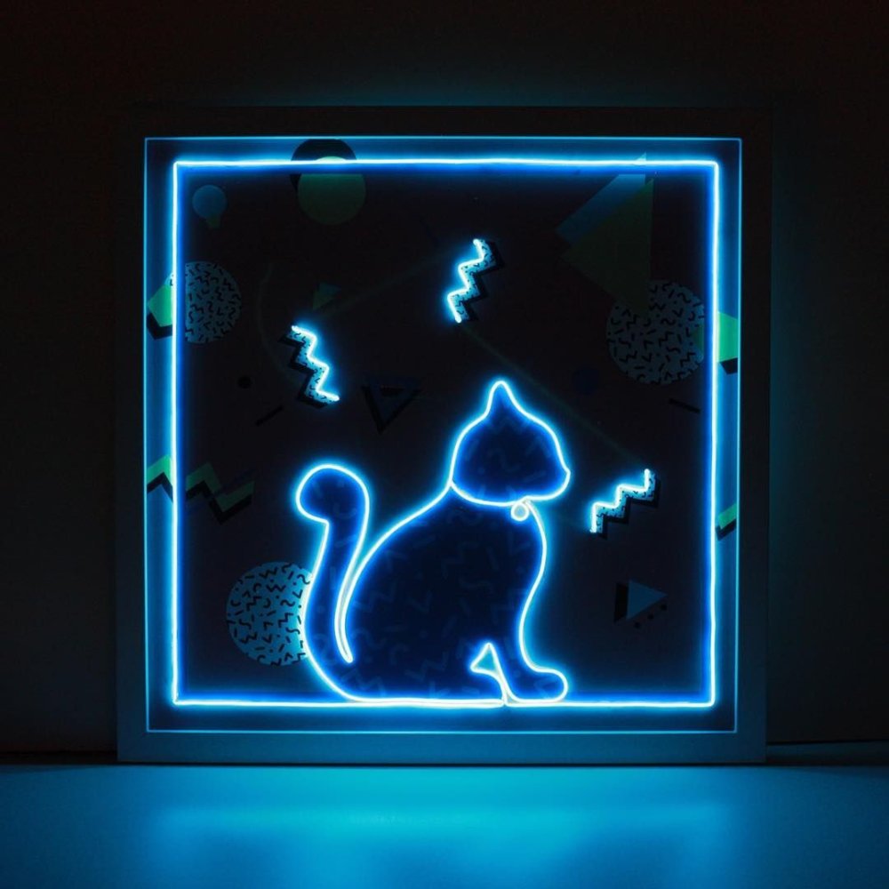Синий кот в неоне