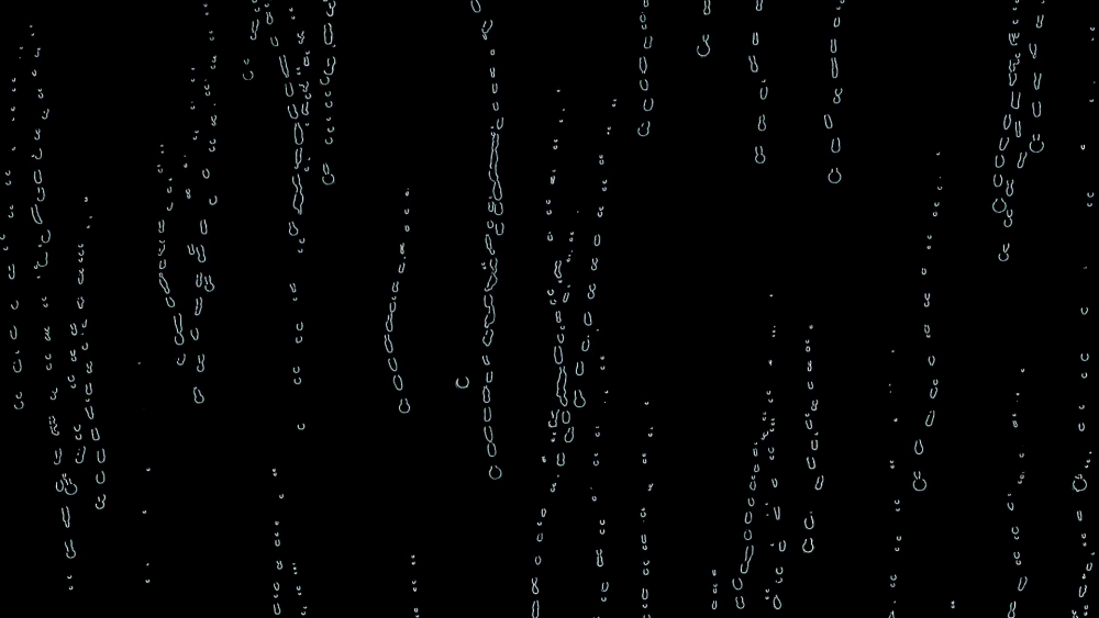 Стекающие капли на черном фоне