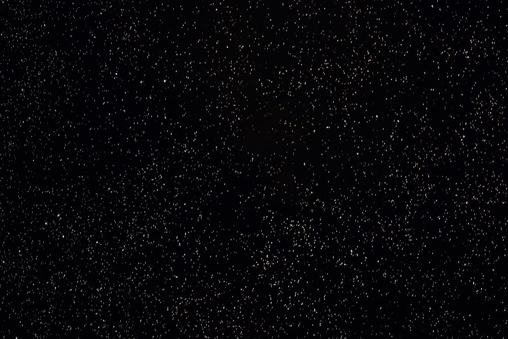 Чёрный фон с белыми точками