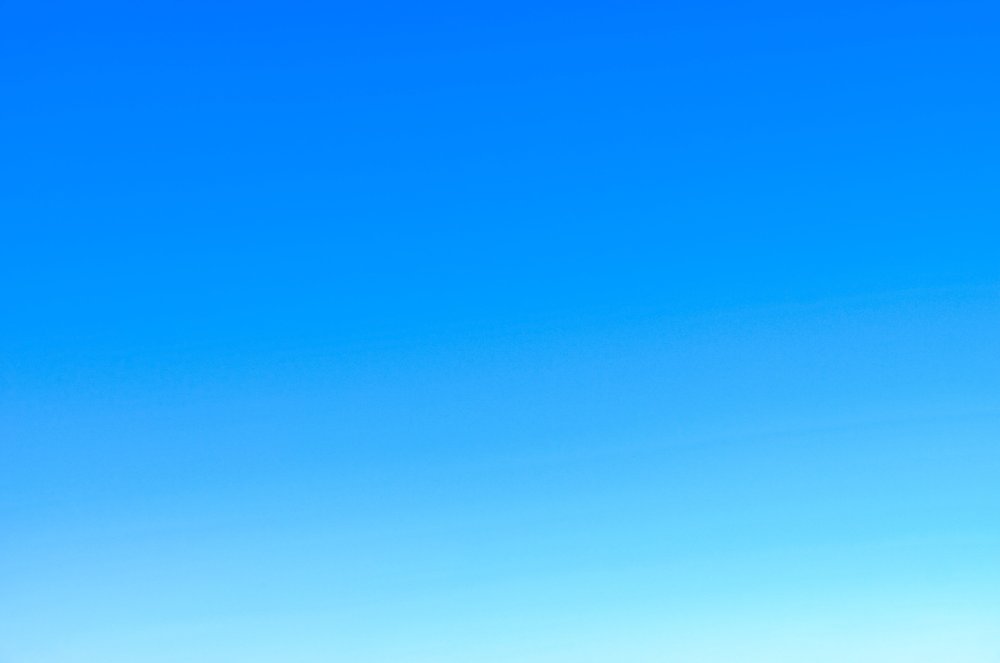 Безоблачное небо