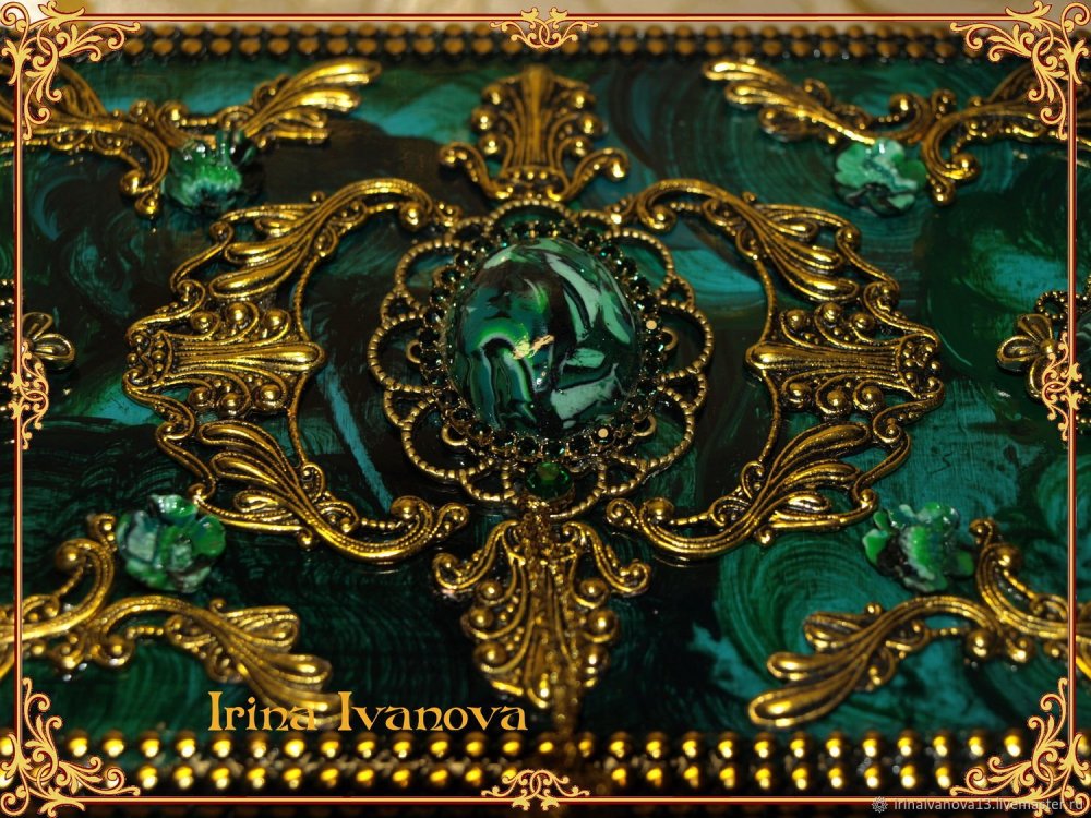 Шкатулка малахит золото