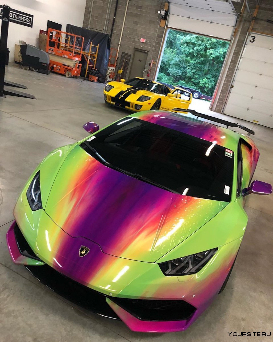 Ламборгини хамелеон
