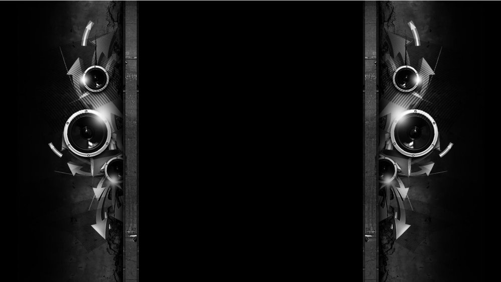 Колонки на черном фоне