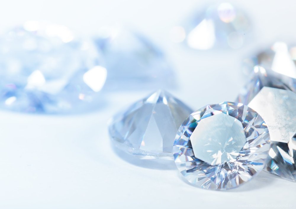 Синий бриллиант свет