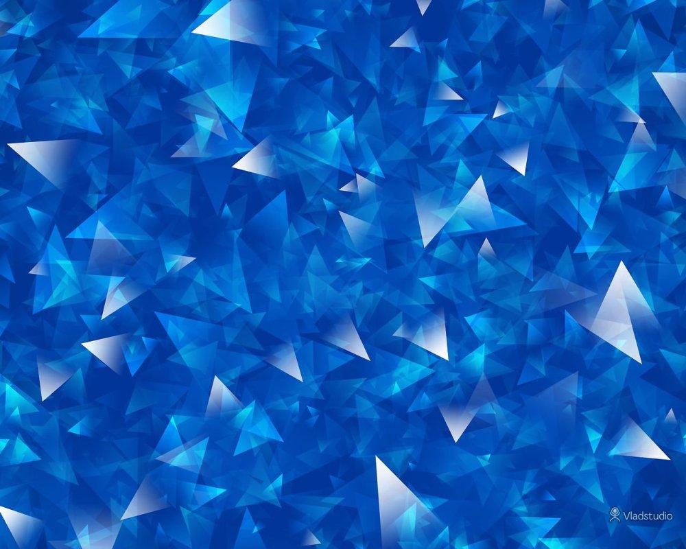 Голубой бриллиант на белом фоне