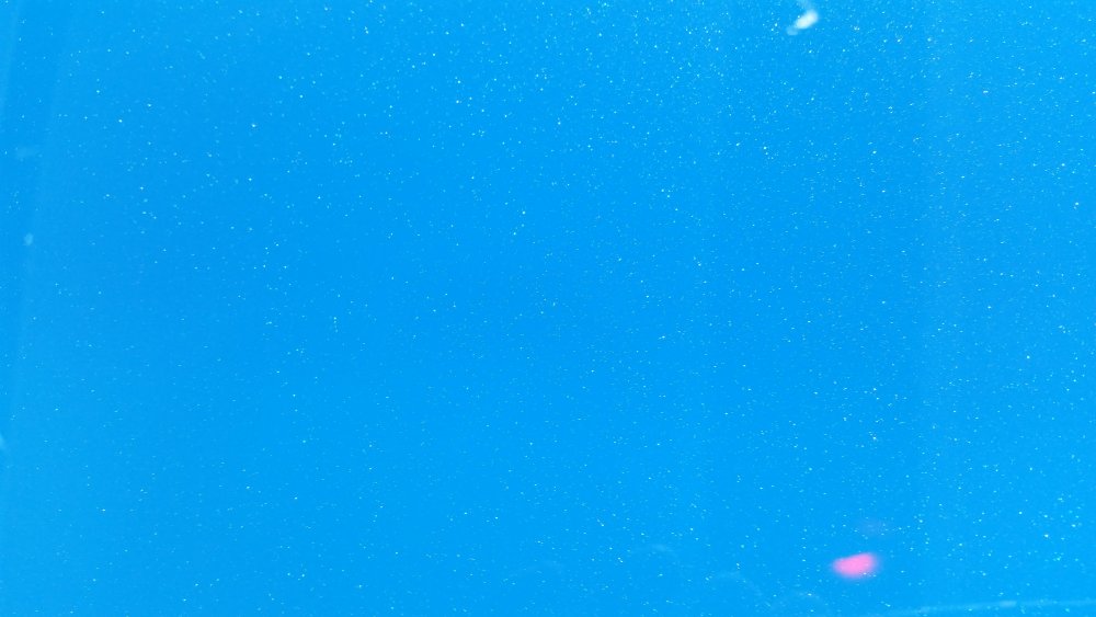 Ярко-голубой цвет