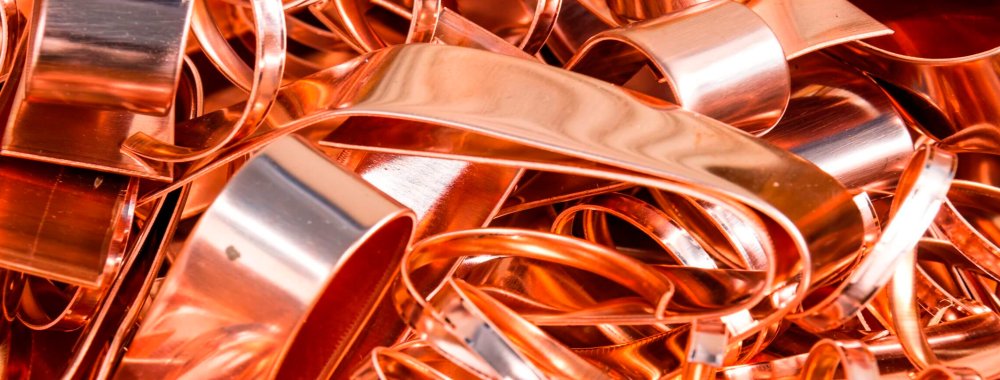 Коричневый цвет металла