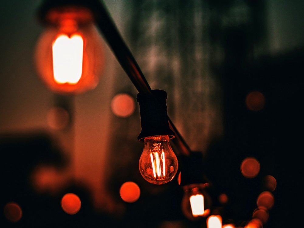 Лампочки вечер