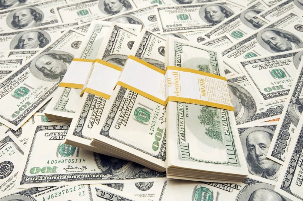 Деньги доллары