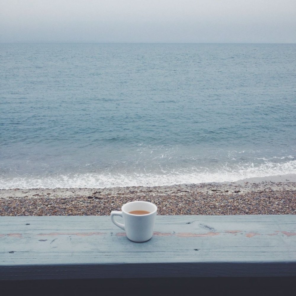 Кофе на берегу моря
