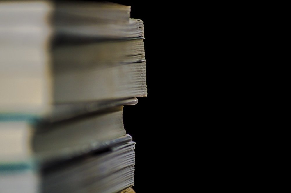 Книга с огнем