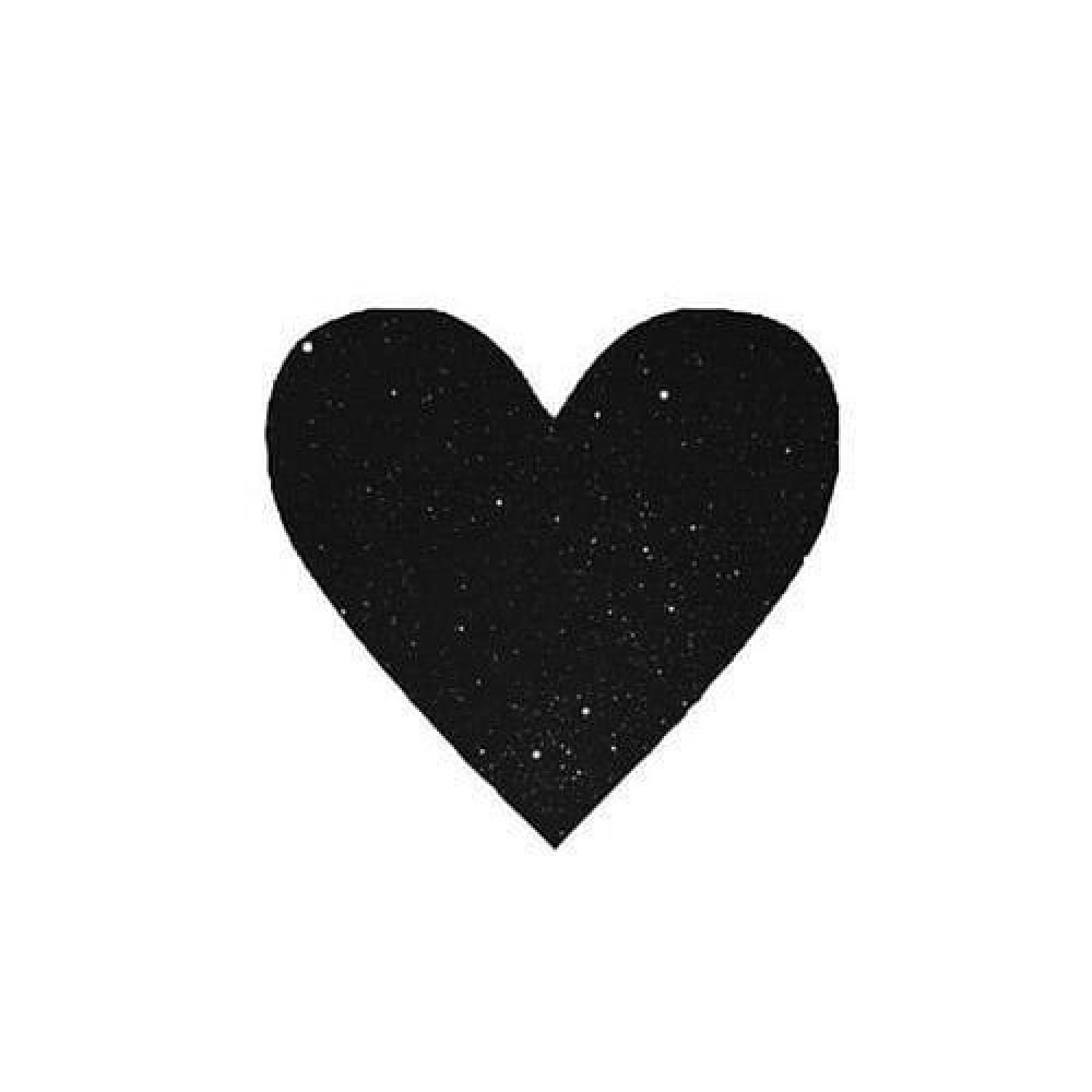 Белое сердце на черном фоне