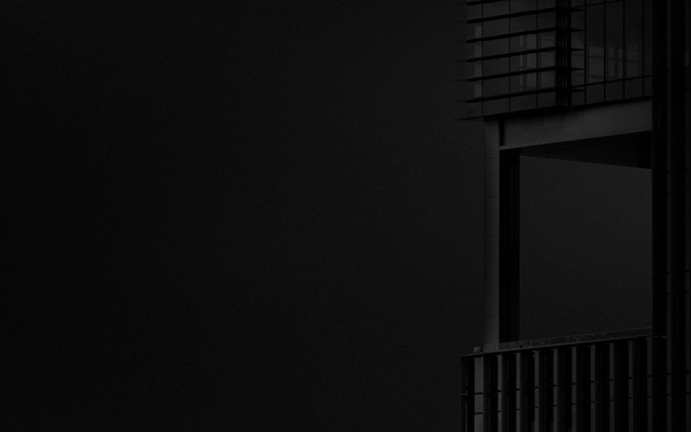 Черный Минимализм