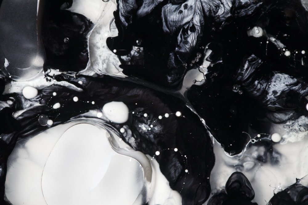 Черно белые разводы