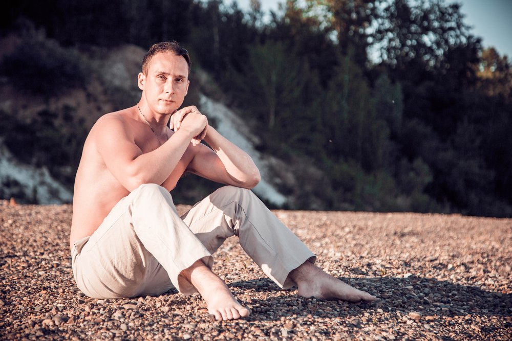 Мужская фотосессия на природе