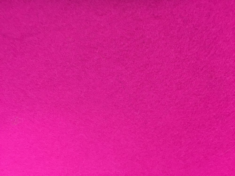 Малиновый цвет