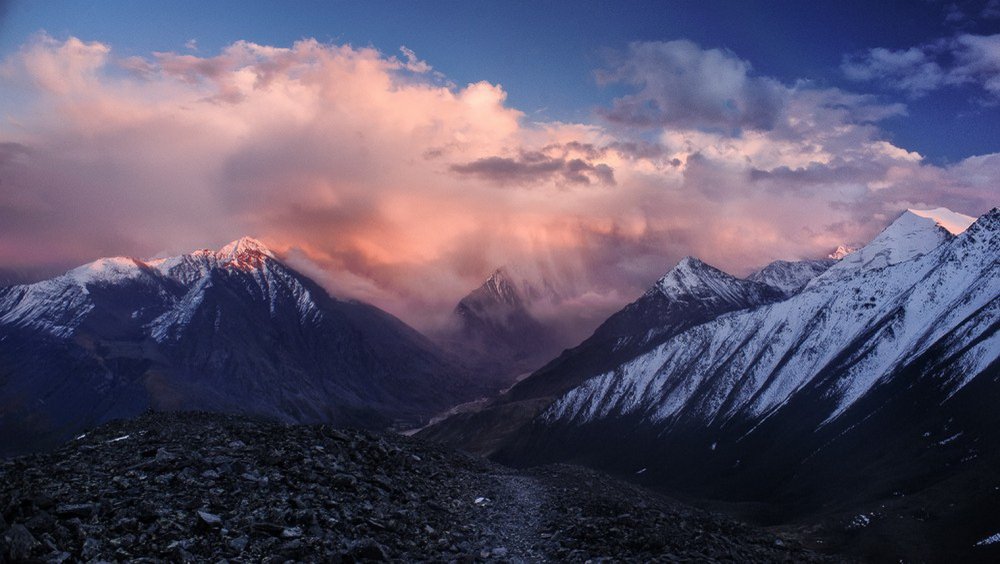 Белуха на закате