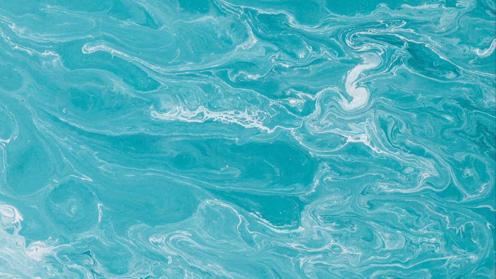 Голубые разводы