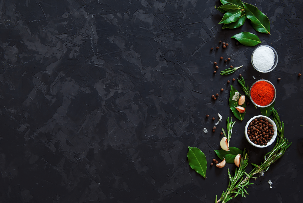 Черный стол сверху