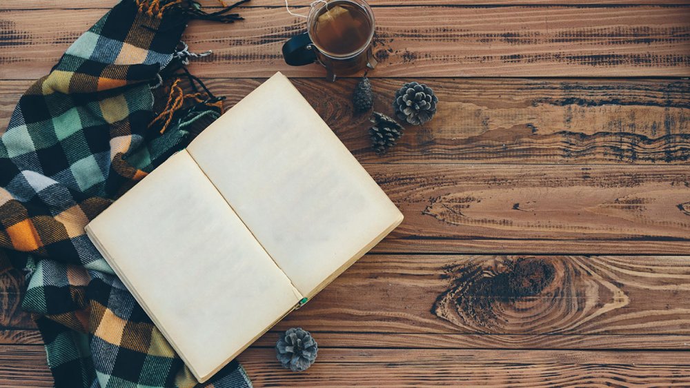 Винтажный стол вид сверху