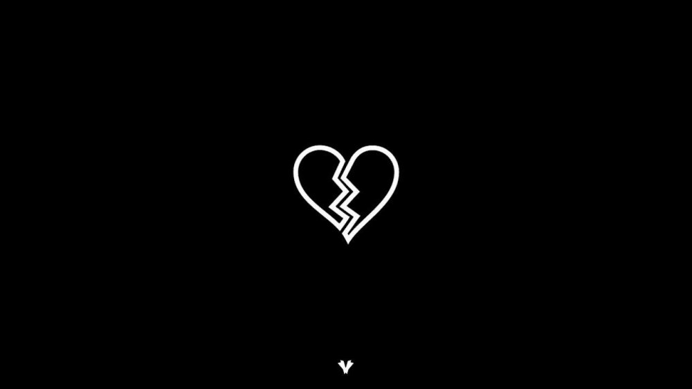 Белое сердце на черном фоне