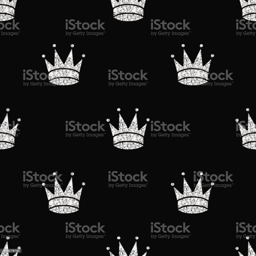 Золотая корона на черном фоне