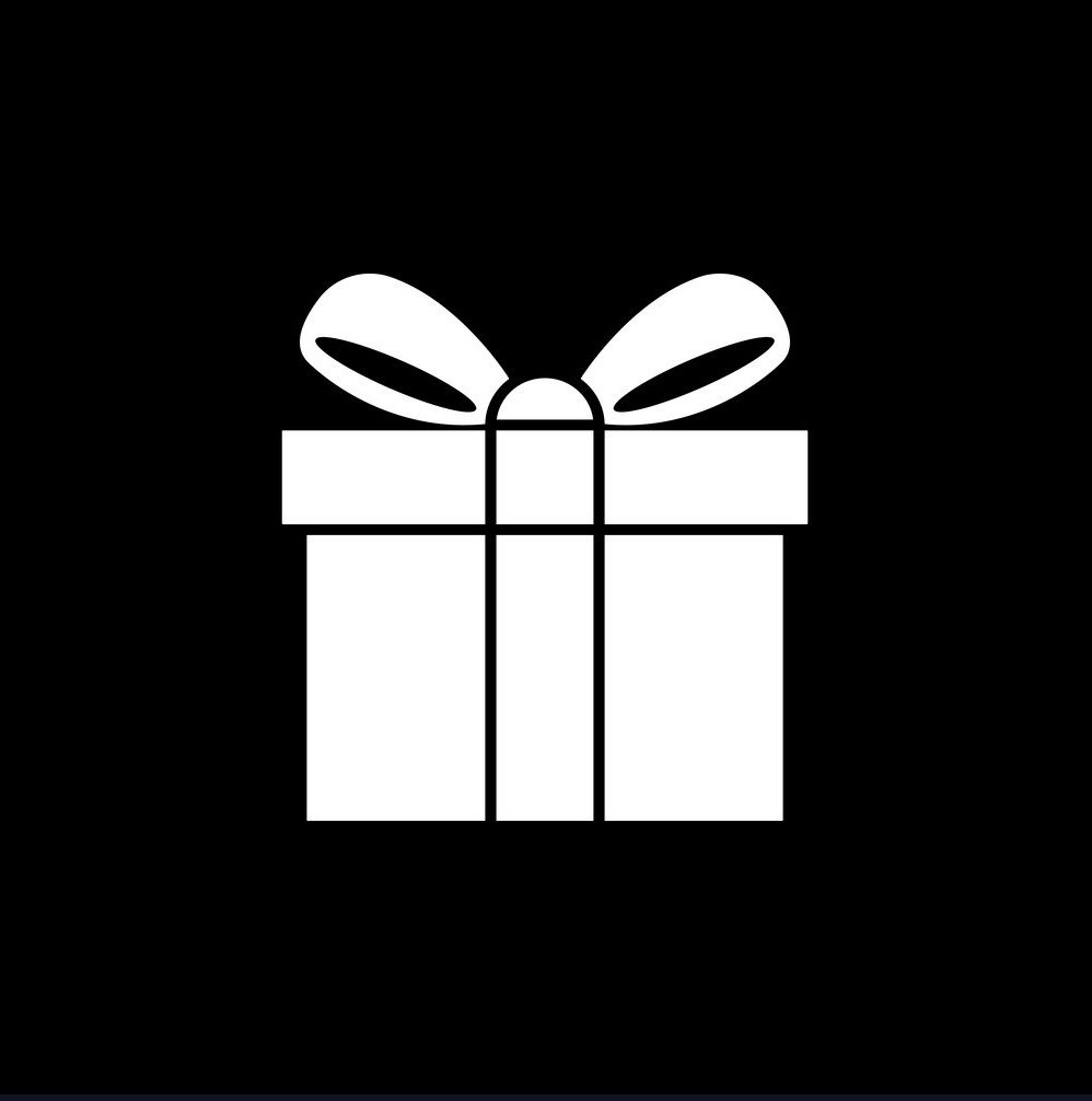 Подарок на черном фоне