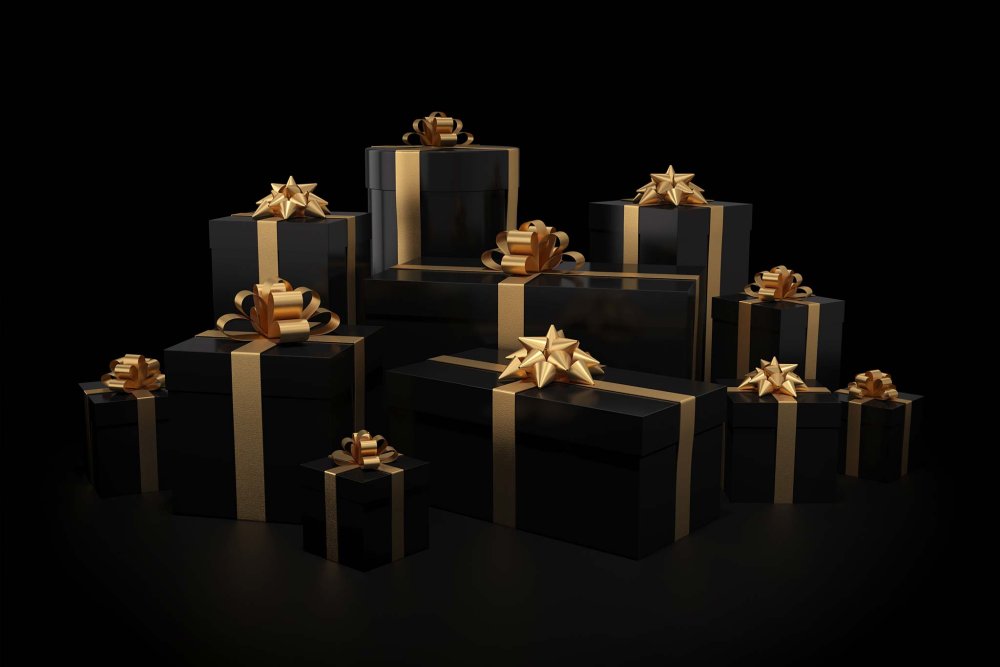 Подарок на черном фоне