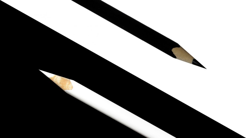 Карандаш черно белый