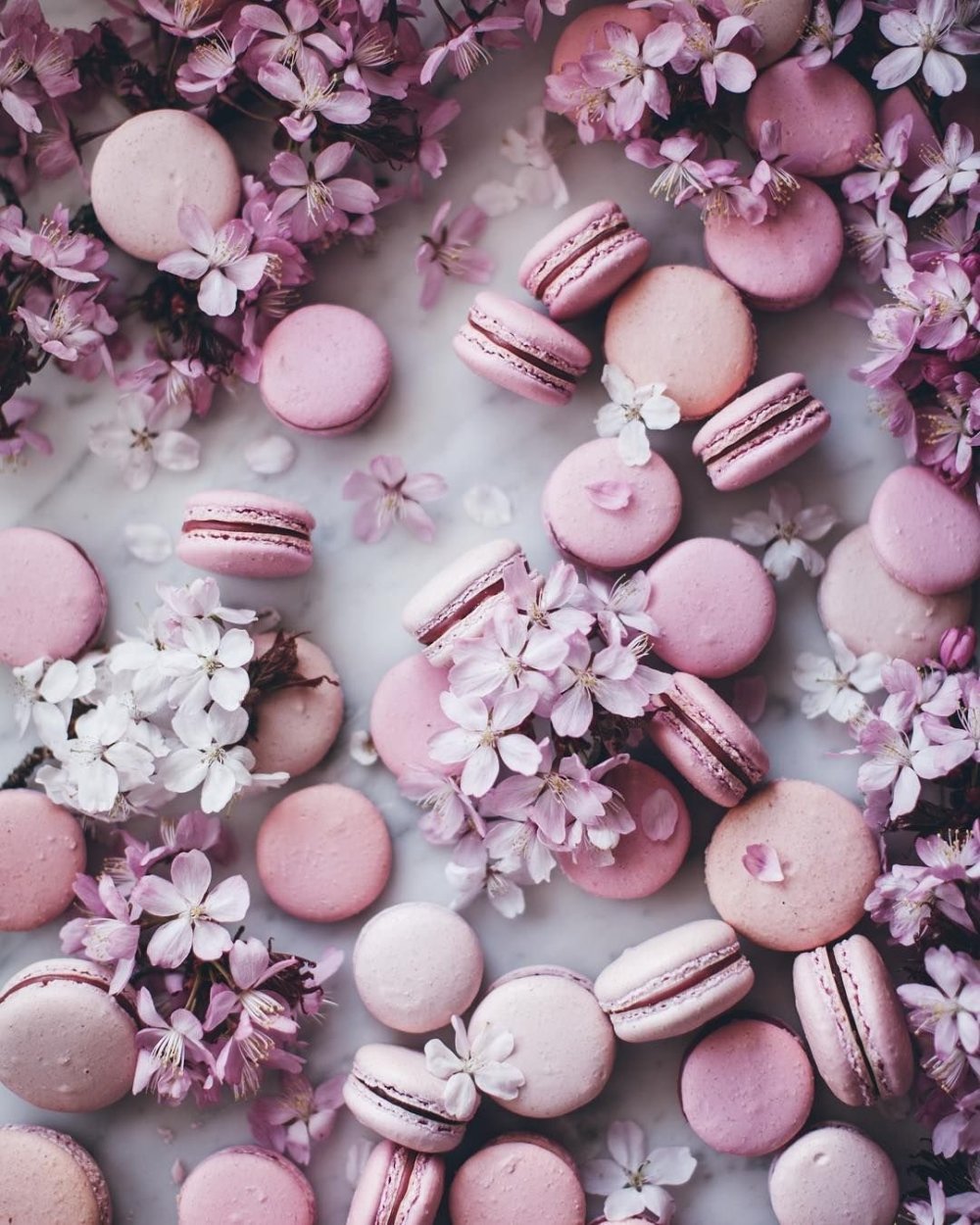 Обои в розовом стиле