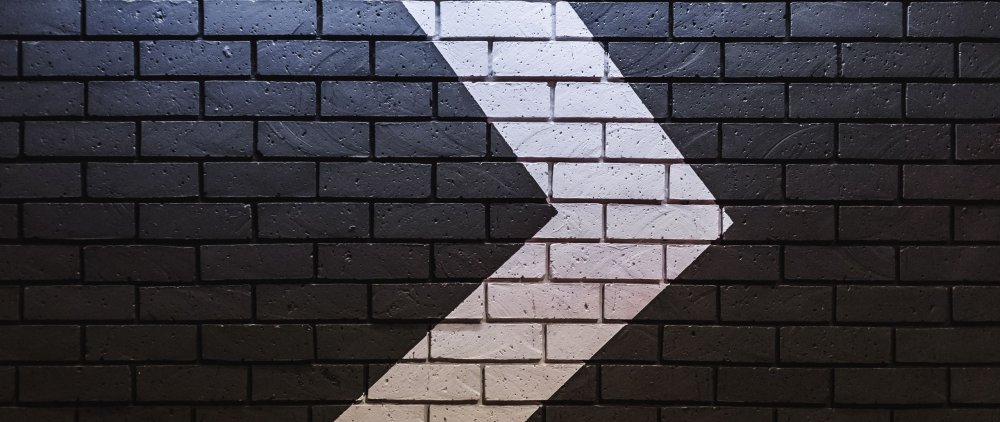 Кирпичная стена