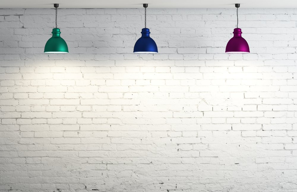 Белая кирпичная стена