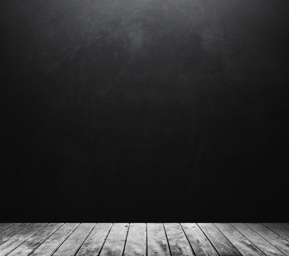 Черная поверхность стола