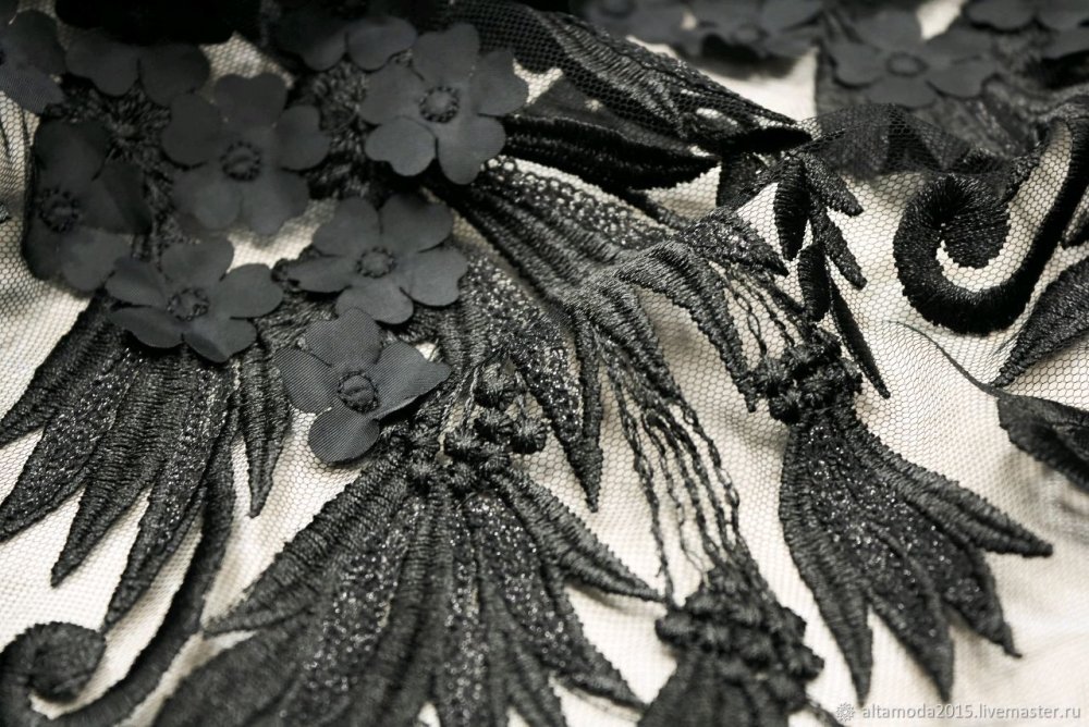 Вышивка на сетке ткань