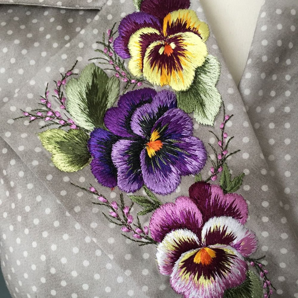 Вышивка гладью цветы Анютины глазки