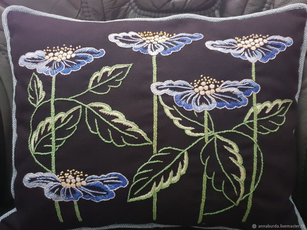 Вышивка гладью наволочки на подушки