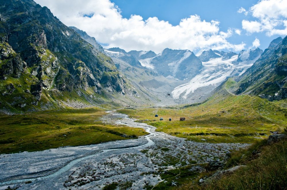 Адыл-Су ущелье