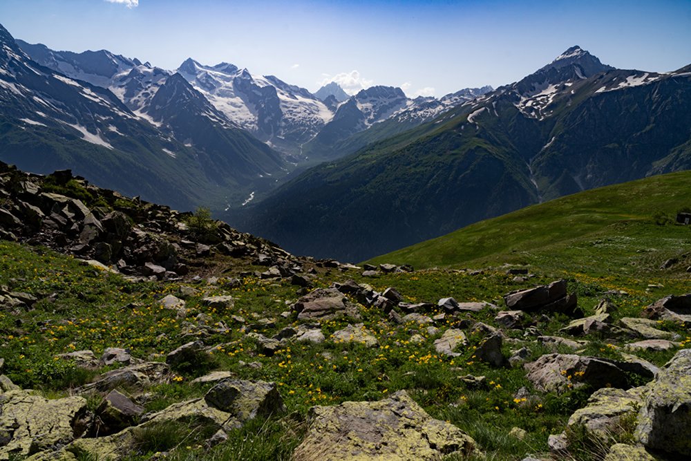 Домбай горный хребет